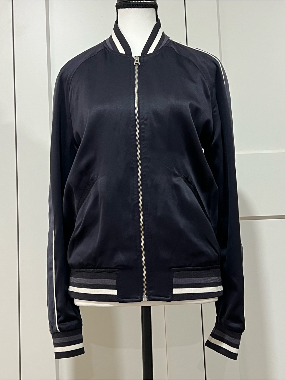 H&M L.O.G.G. Los Angeles of Garcia Jeans Satin Bomber Jacket in Navy Blue Si